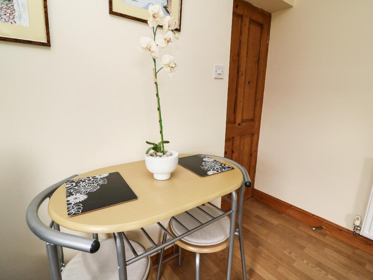 Villa Blaenywawr Annexe Cross Inn Esterno foto